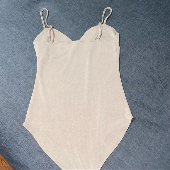 Classy Bodysuit - Picture 4 of 6